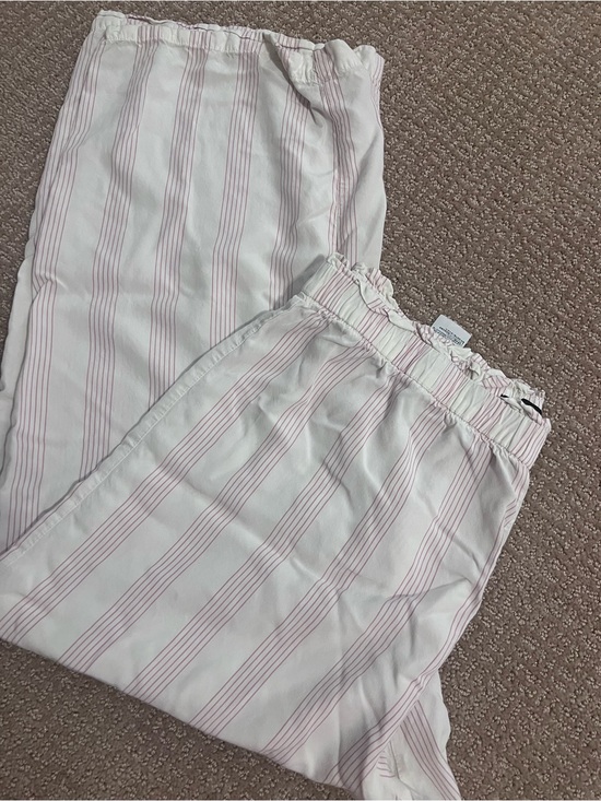 Banana Republic Other - Banana Republic Pink and off white Striped cropped pj pants large